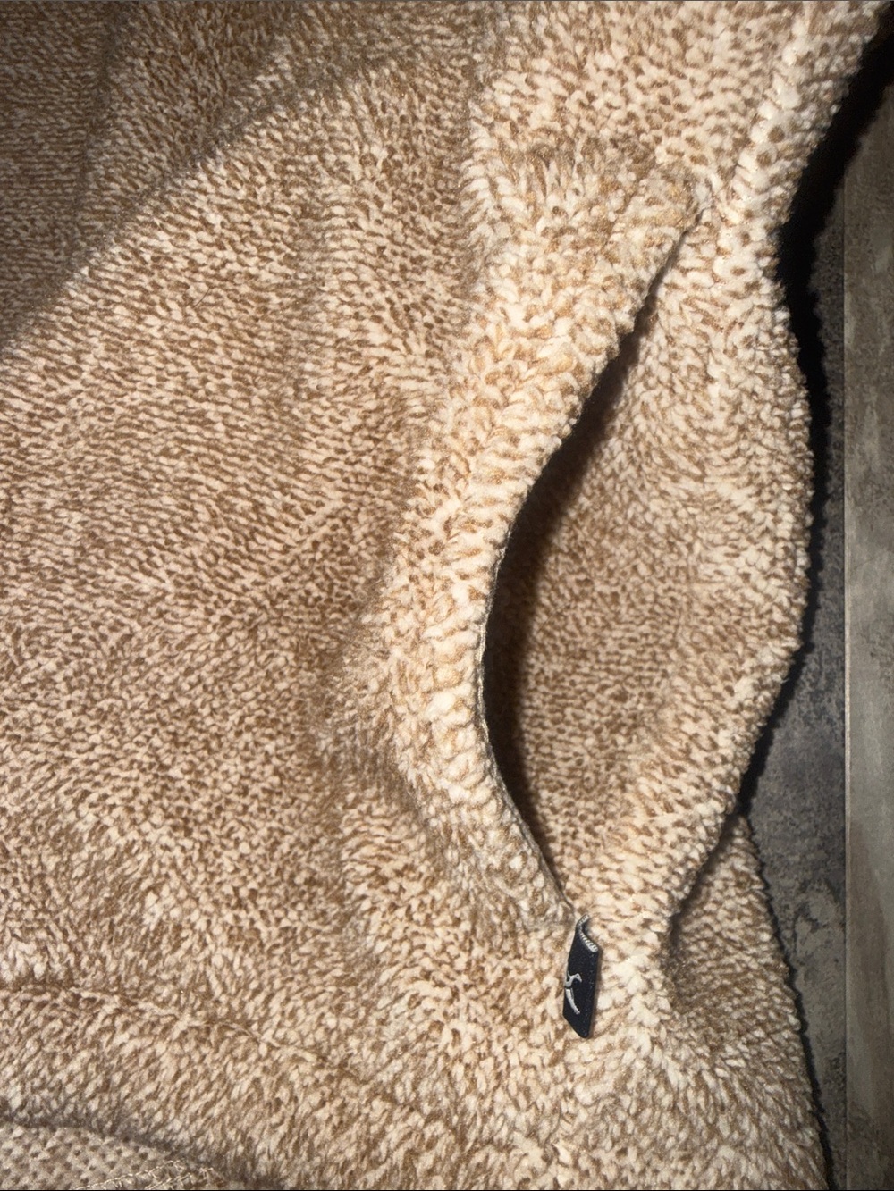 Women’s Eddie Bauer pullover fleece top size medium tan beige warm cozy camping - Picture 6 of 14